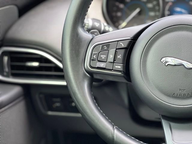 Used 2018 Jaguar XE image 34