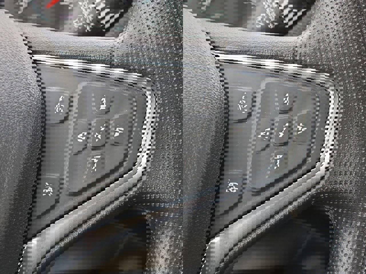 Used 2024 Chevrolet Malibu LT image 22