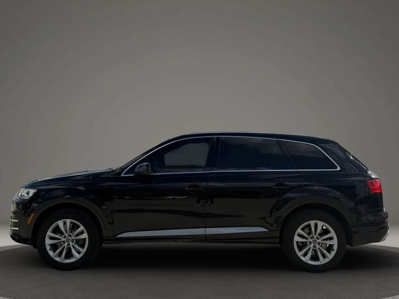 Used 2019 Audi Q7 2.0T Premium w/ Convenience Package AWD/4WD image 4