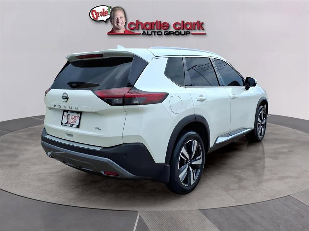 Used 2023 Nissan Rogue SL image 5