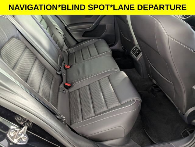 Used 2019 Volkswagen Golf R 4-Door image 28