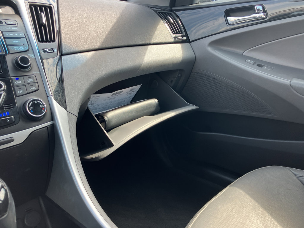 Used 2013 Hyundai Sonata Limited image 23