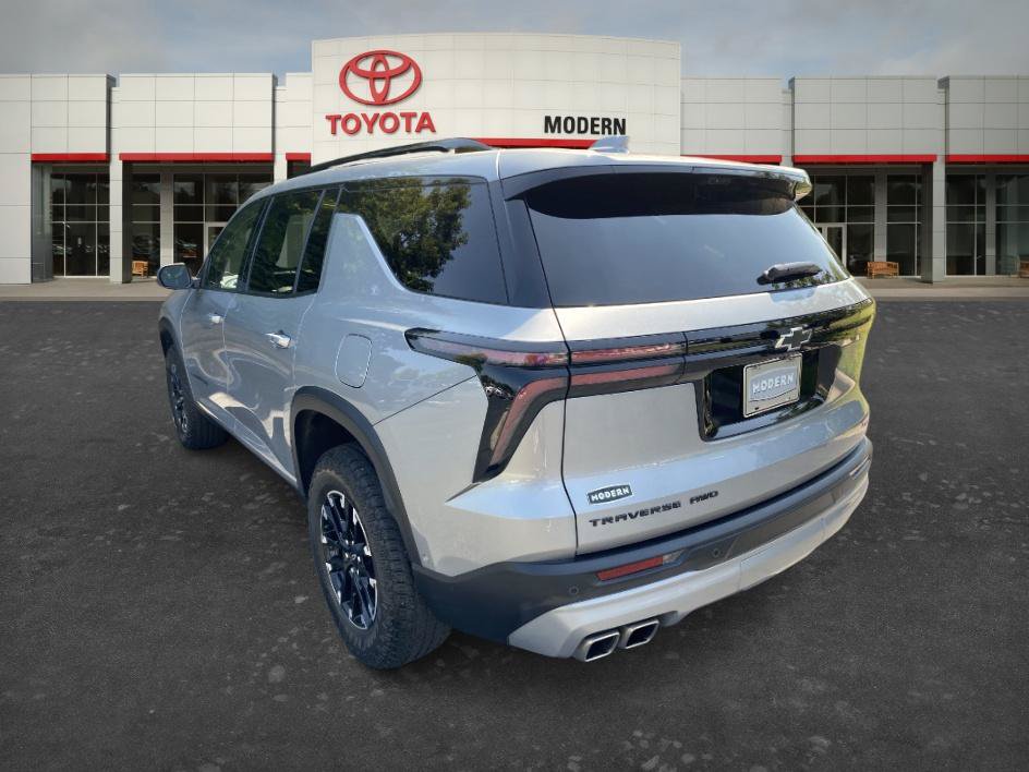 Used 2024 Chevrolet Traverse Z71 w/ Enhanced Driving Package AWD/4WD image 7