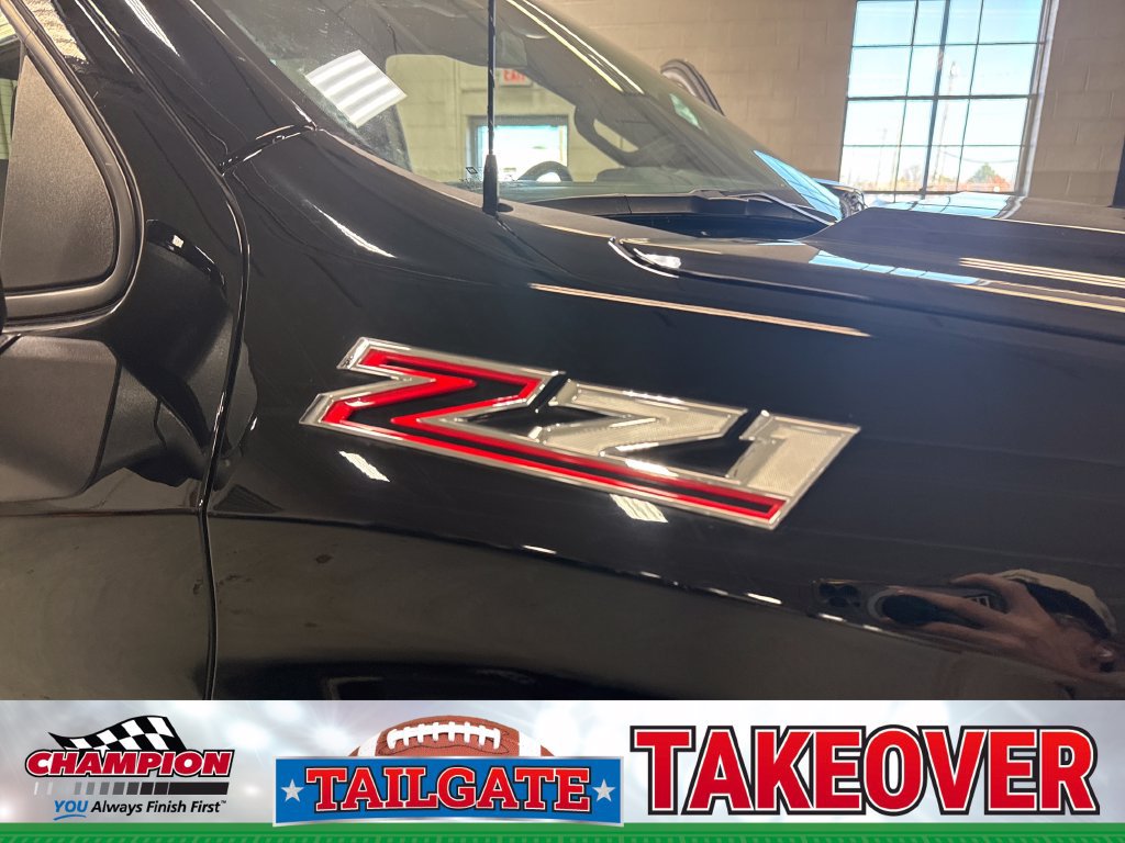 Used 2023 Chevrolet Silverado 1500 RST AWD/4WD image 32
