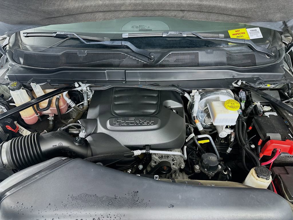 Used 2024 RAM 2500 Tradesman w/ Chrome Appearance Group image 31