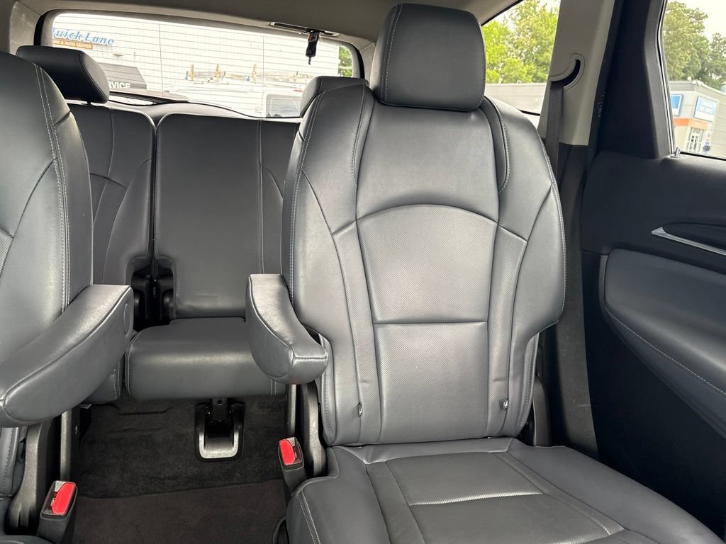 Used 2019 Buick Enclave Essence FWD image 14