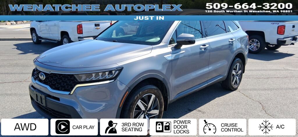 Used 2021 Kia Sorento LX AWD/4WD image 1