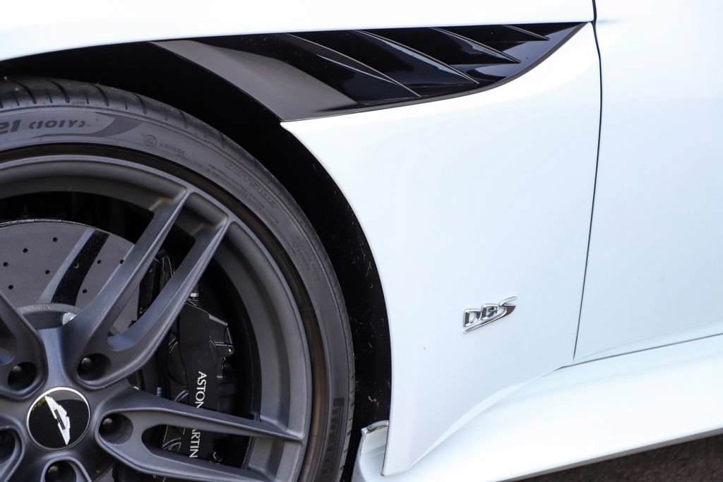 Used 2019 Aston Martin DBS Superleggera RWD image 43