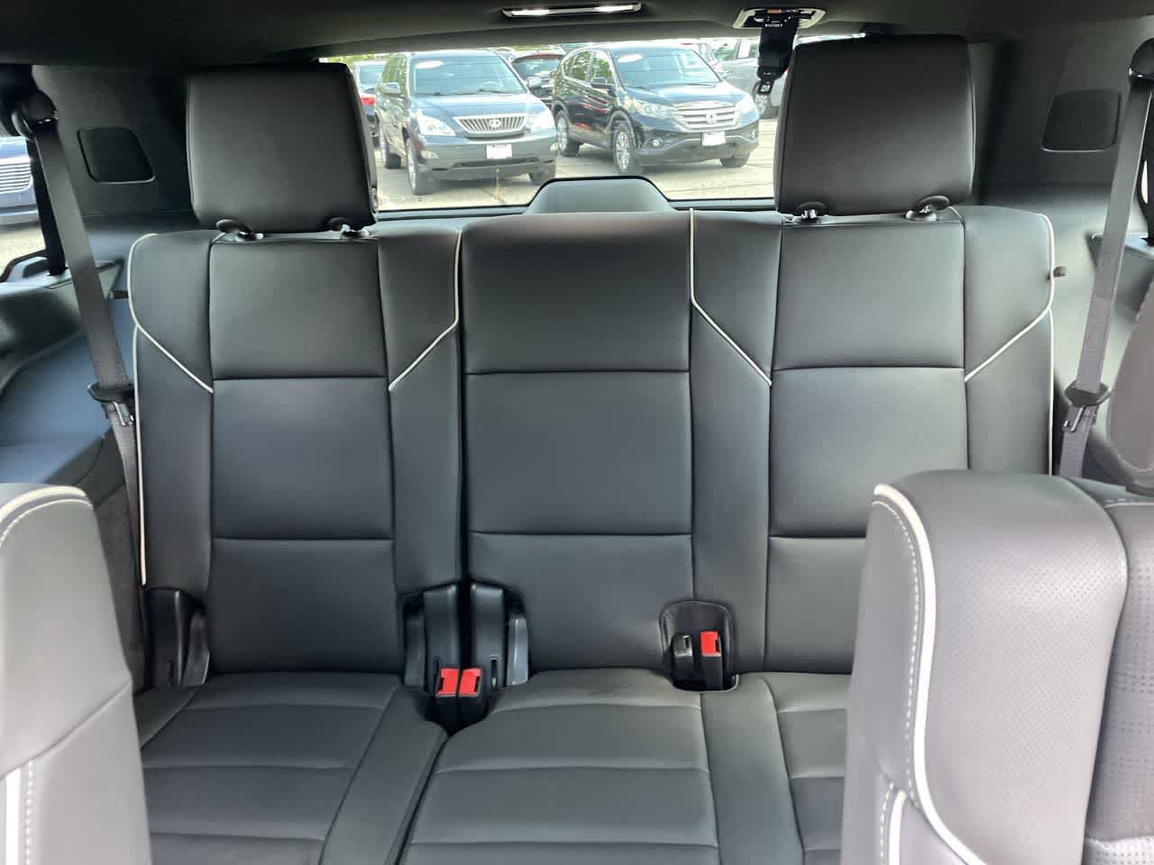 Certified 2026 Cadillac Escalade Luxury w/ LPO, Floor Liner Package AWD/4WD image 19