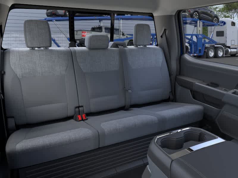 New 2026 Ford F250 XLT w/ XLT Premium Package AWD/4WD image 11
