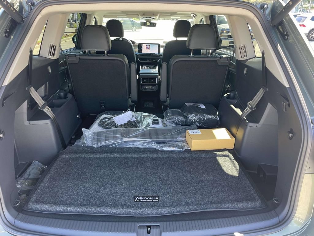 New 2026 Volkswagen Atlas SE FWD image 7