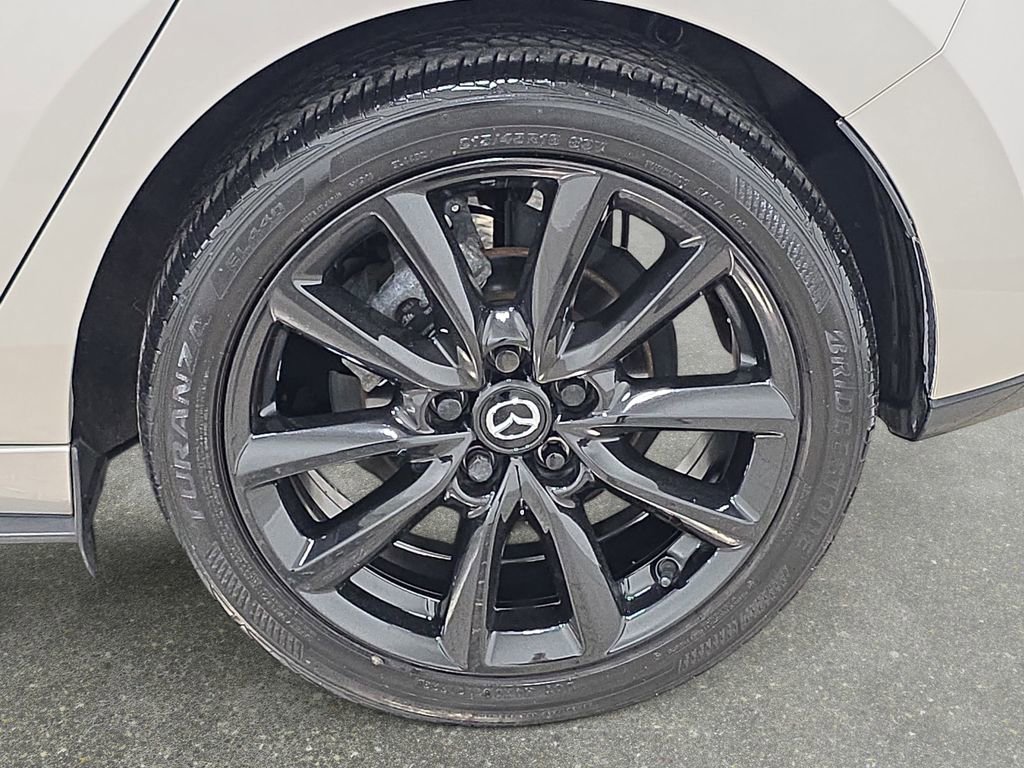 Used 2023 MAZDA MAZDA3 Hatchback w/Premium Plus Pkg image 33