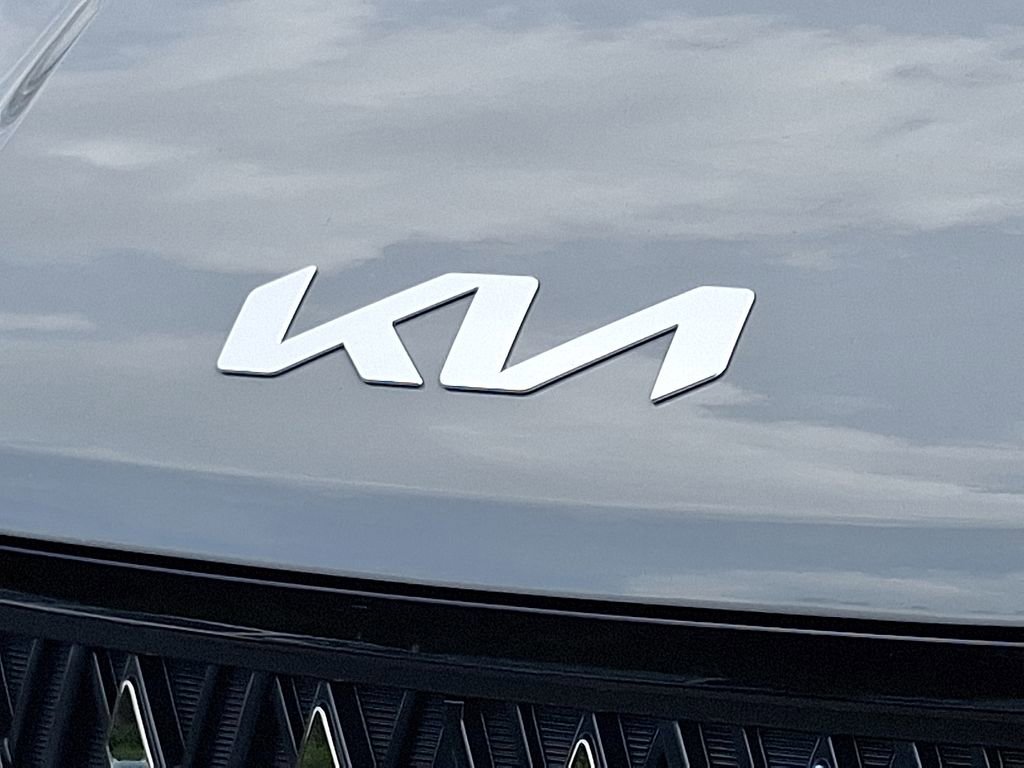 New 2026 Kia Carnival EX image 23