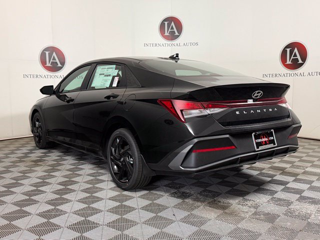 New 2026 Hyundai Elantra Sport FWD image 7
