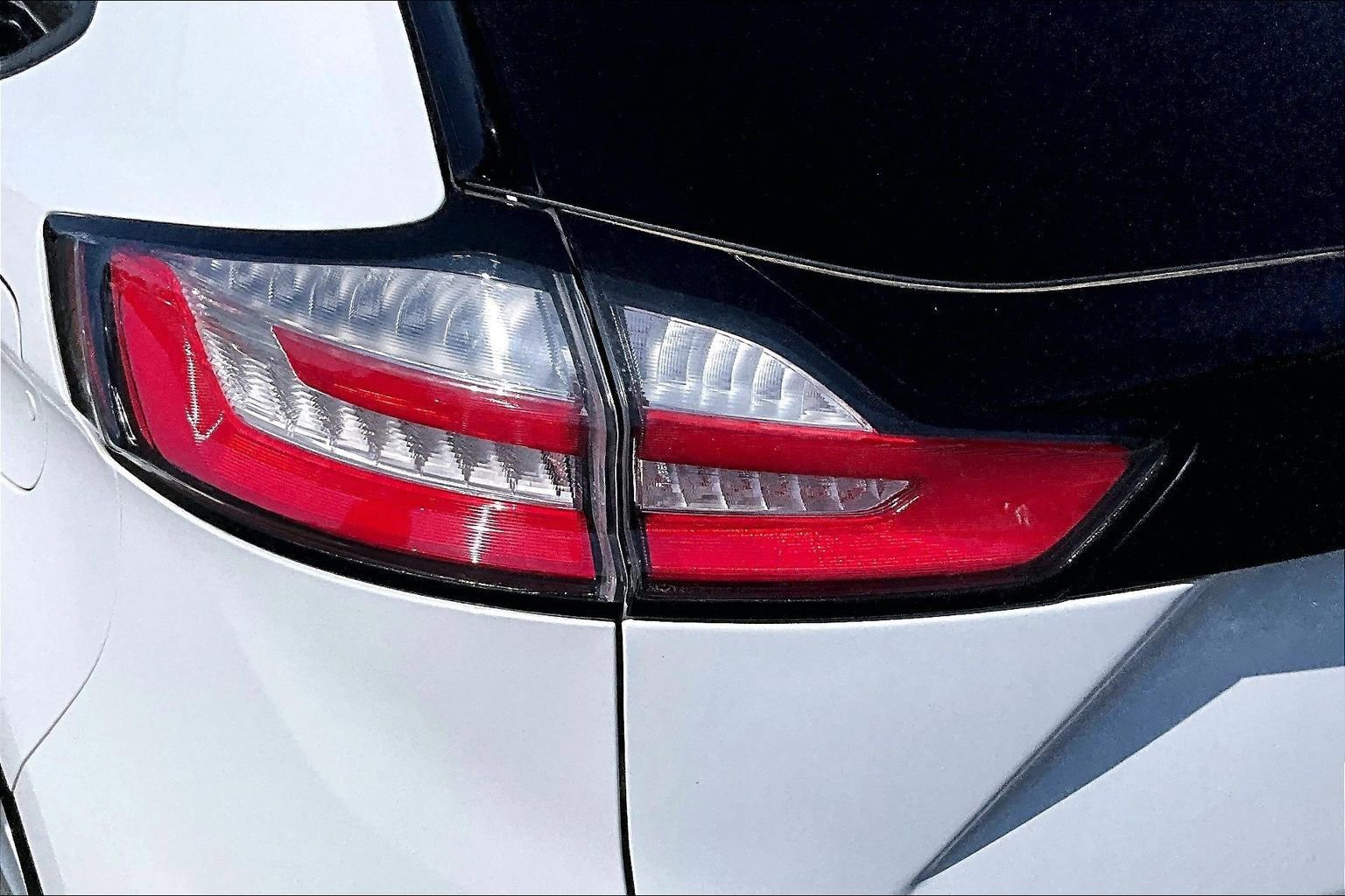 Used 2024 Ford Edge SE image 23