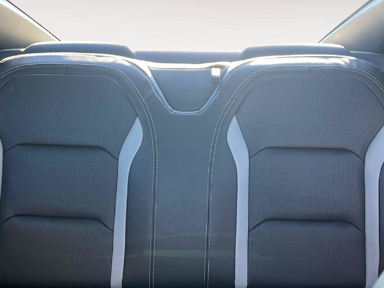 Used 2023 Chevrolet Camaro LT RWD image 13