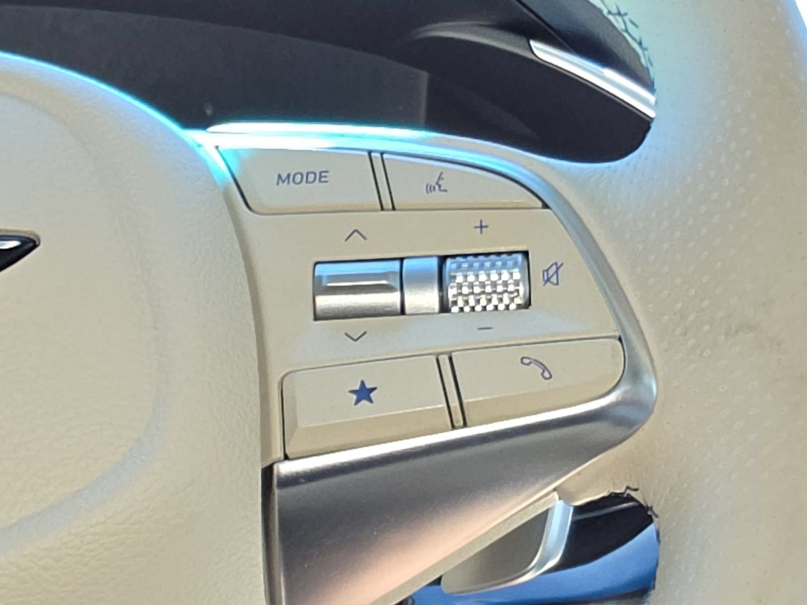 Certified 2026 Genesis G70 2.5T Prestige RWD image 29