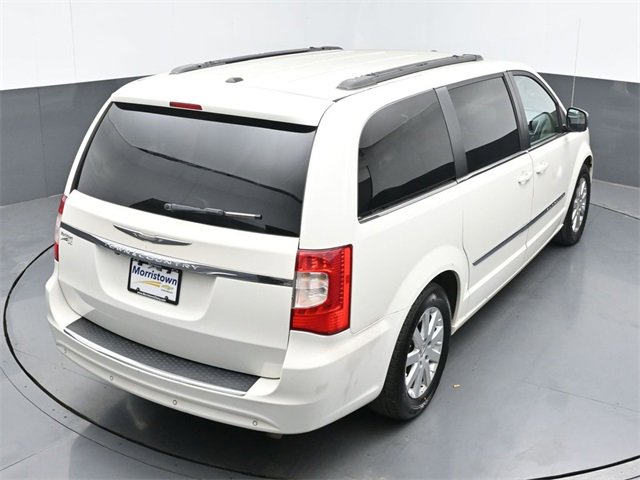 Used 2011 Chrysler Town & Country Touring-L w/ Entertainment Group #2 image 46