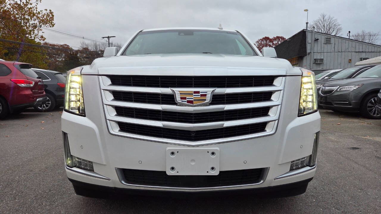 Used 2016 Cadillac Escalade ESV Premium image 3