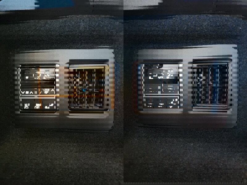 Used 2022 Lexus RX 350L w/ Premium Package image 91