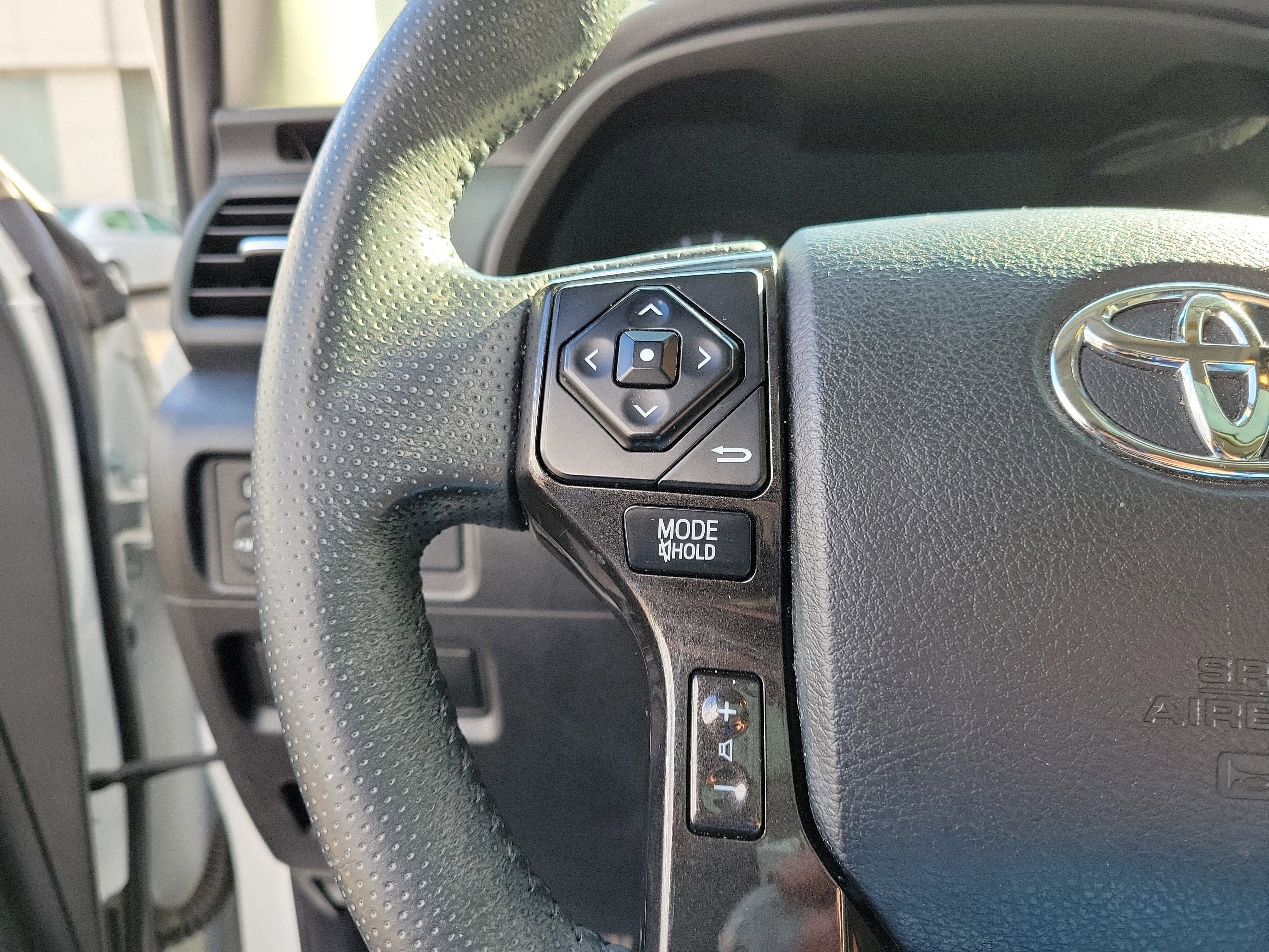 Used 2017 Toyota 4Runner TRD Off-Road image 22