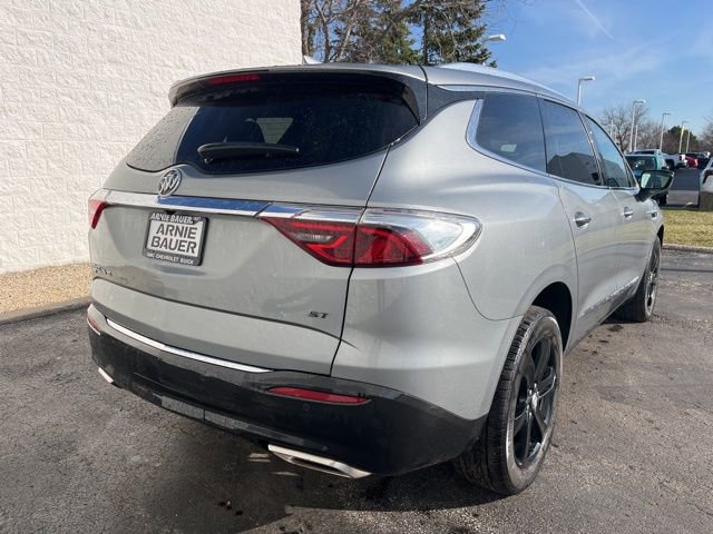 Used 2024 Buick Enclave Essence w/ Experience Buick Package image 5