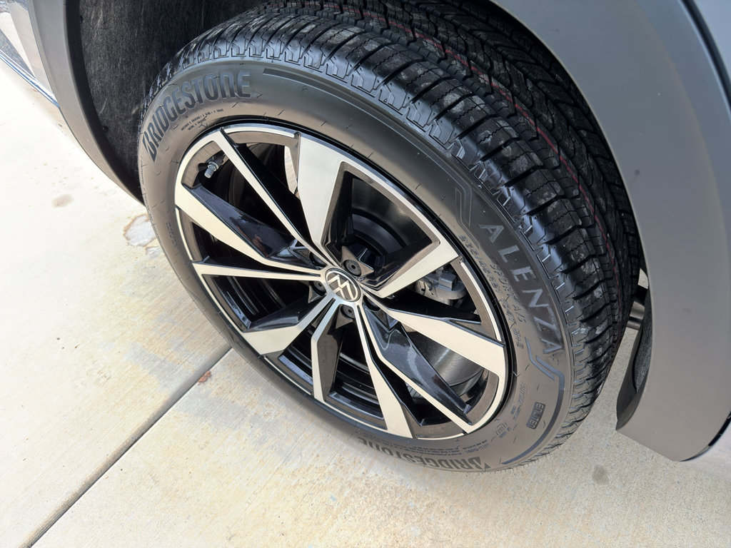 New 2026 Volkswagen Atlas SEL Premium R-Line image 13