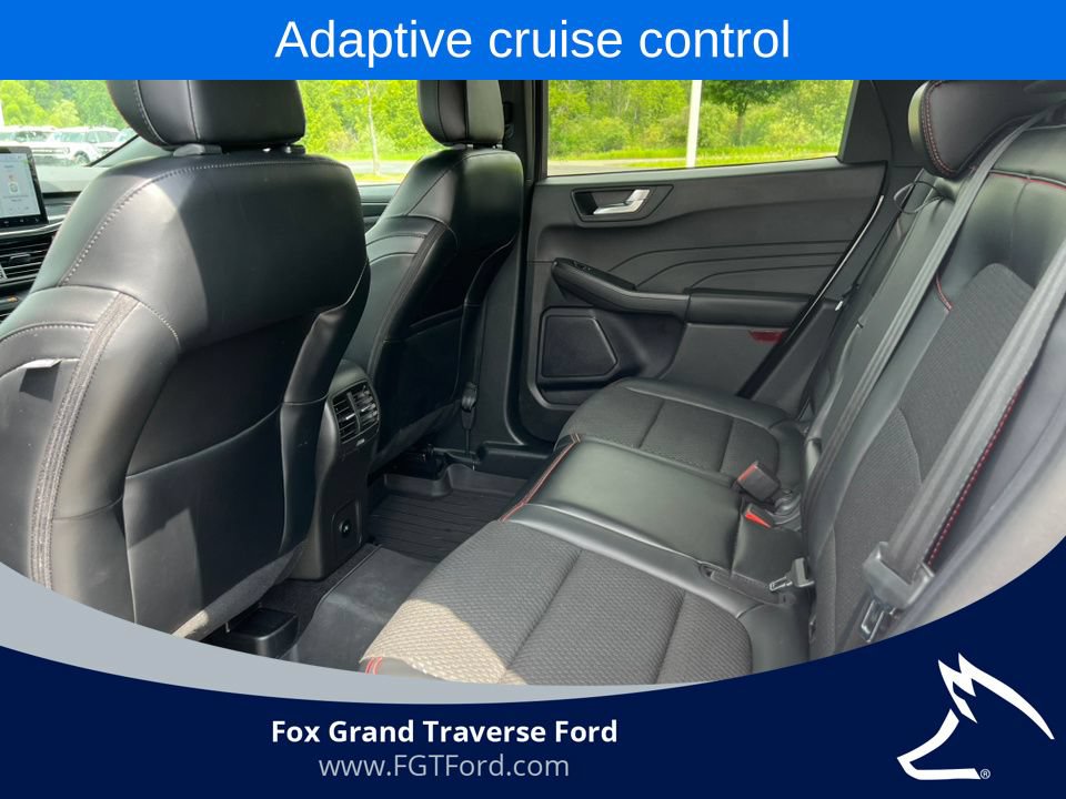 Certified 2024 Ford Escape ST-Line w/ Tech Pack #1 AWD/4WD image 5