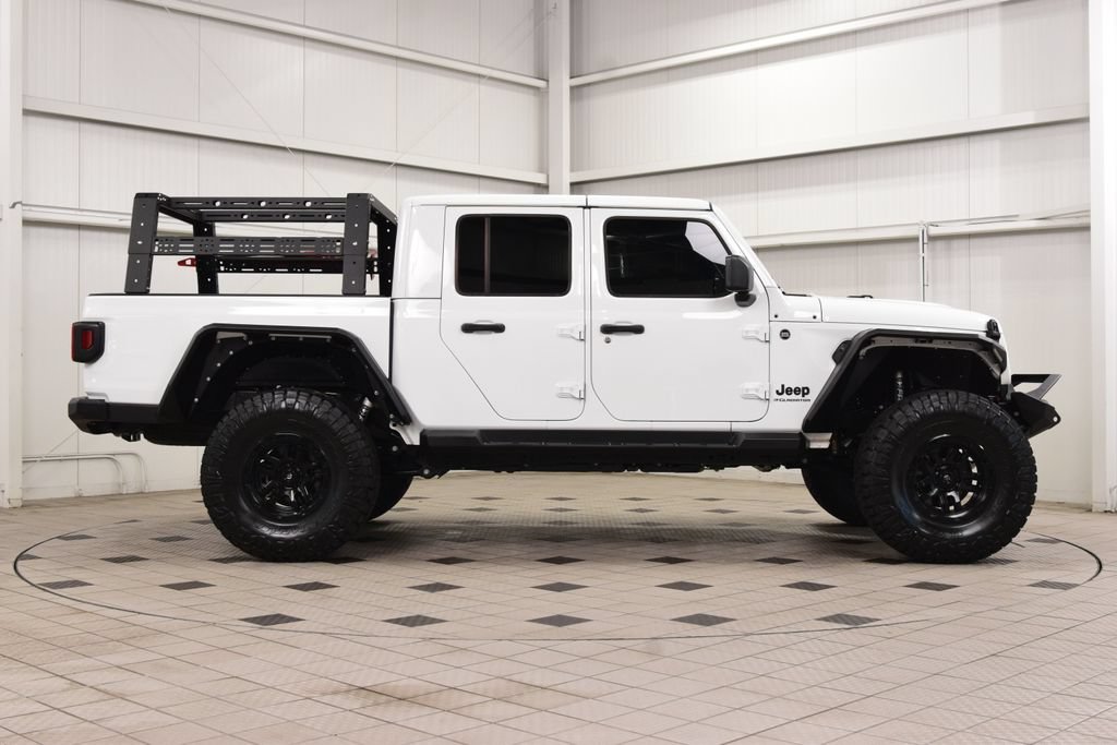 Used 2024 Jeep Gladiator Sport AWD/4WD image 8