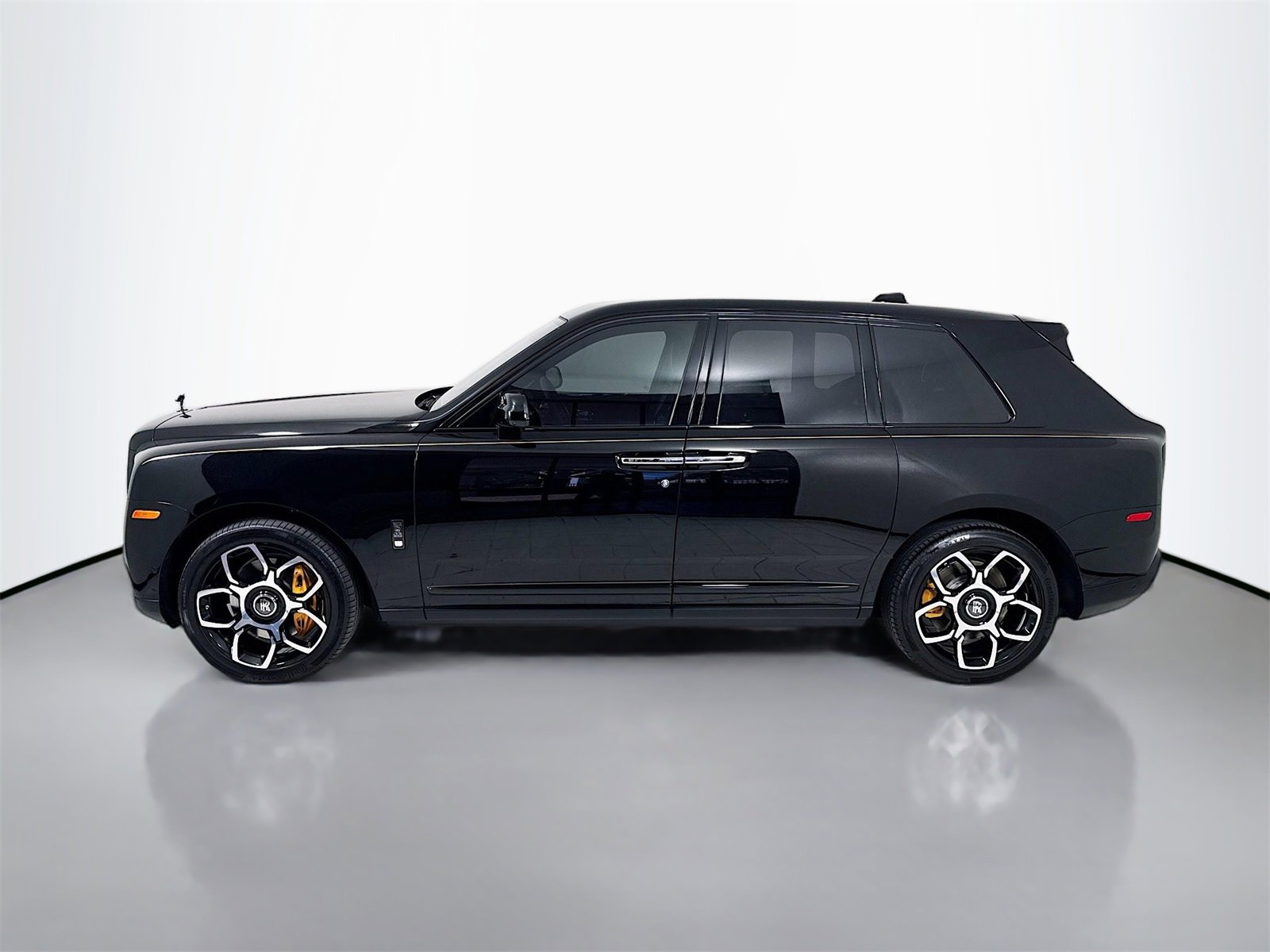 Certified 2024 Rolls-Royce Cullinan Black Badge w/ Dark Exterior Package image 4