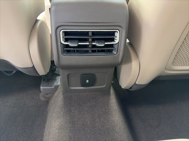 Used 2023 Lincoln Corsair FWD image 24