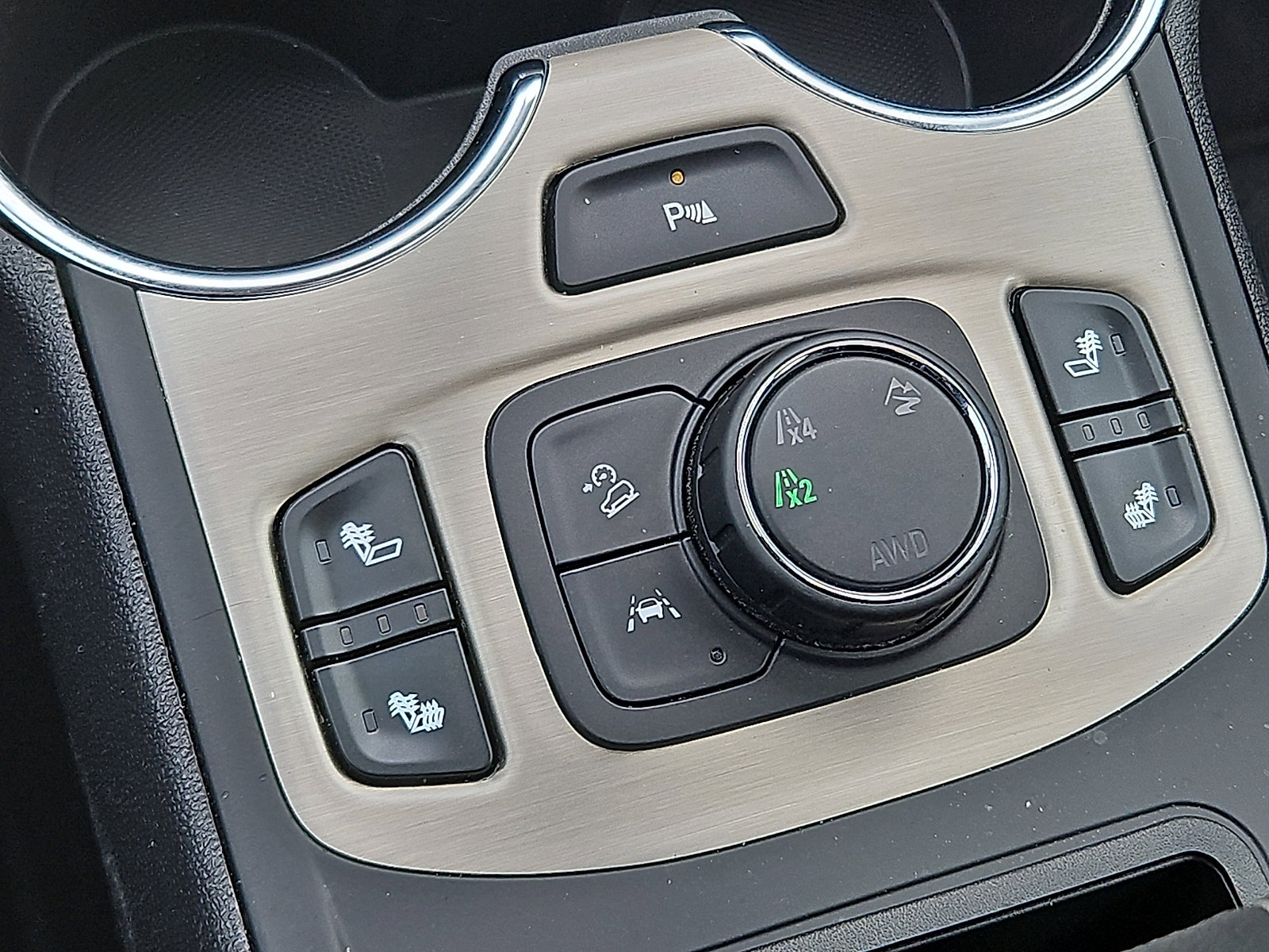 Certified 2024 GMC Terrain Denali AWD/4WD image 26