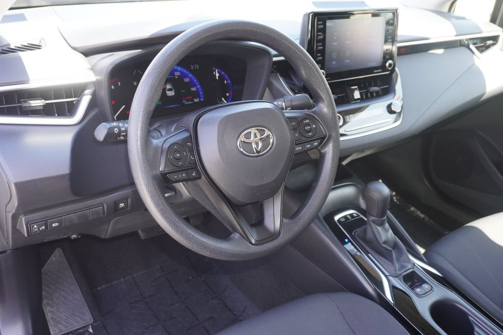 Certified 2022 Toyota Corolla LE FWD image 11