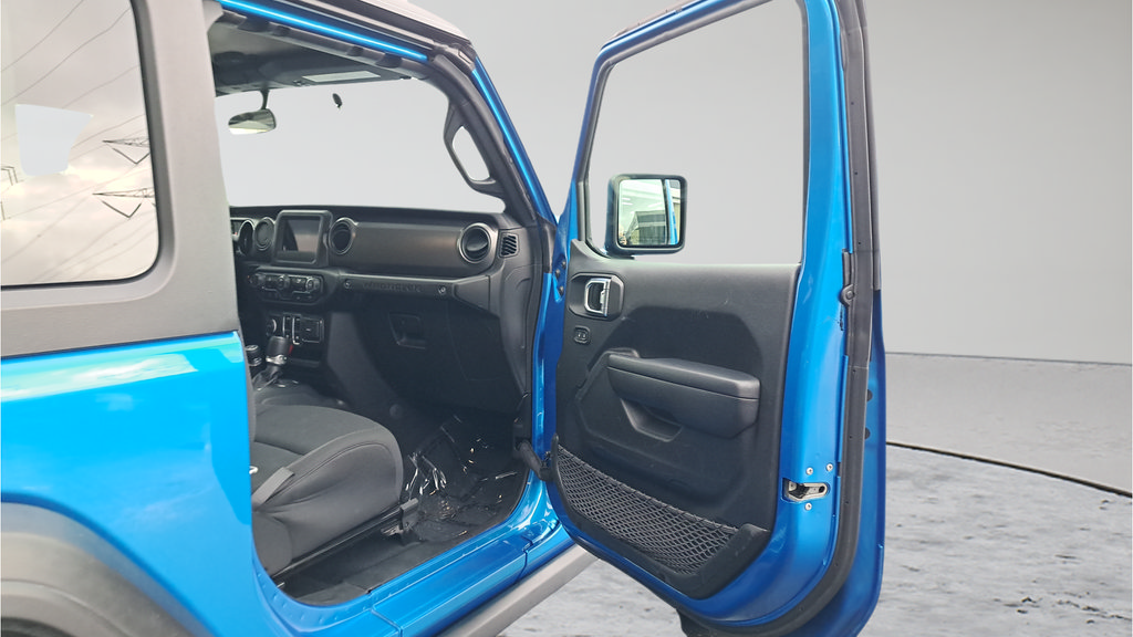 Used 2022 Jeep Wrangler Sport AWD/4WD image 12