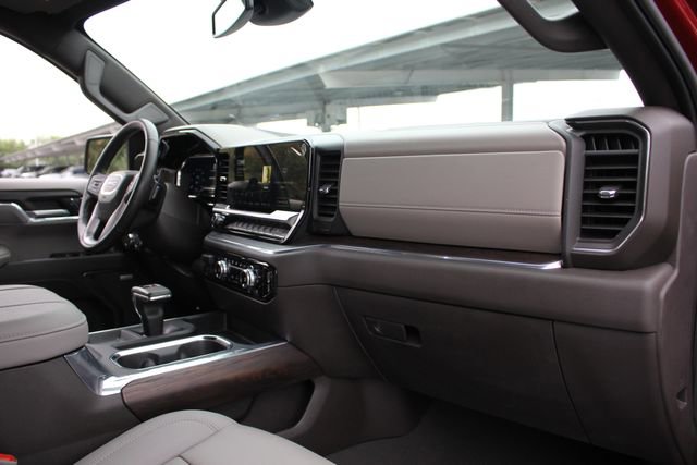 Used 2024 GMC Sierra 1500 SLT image 24