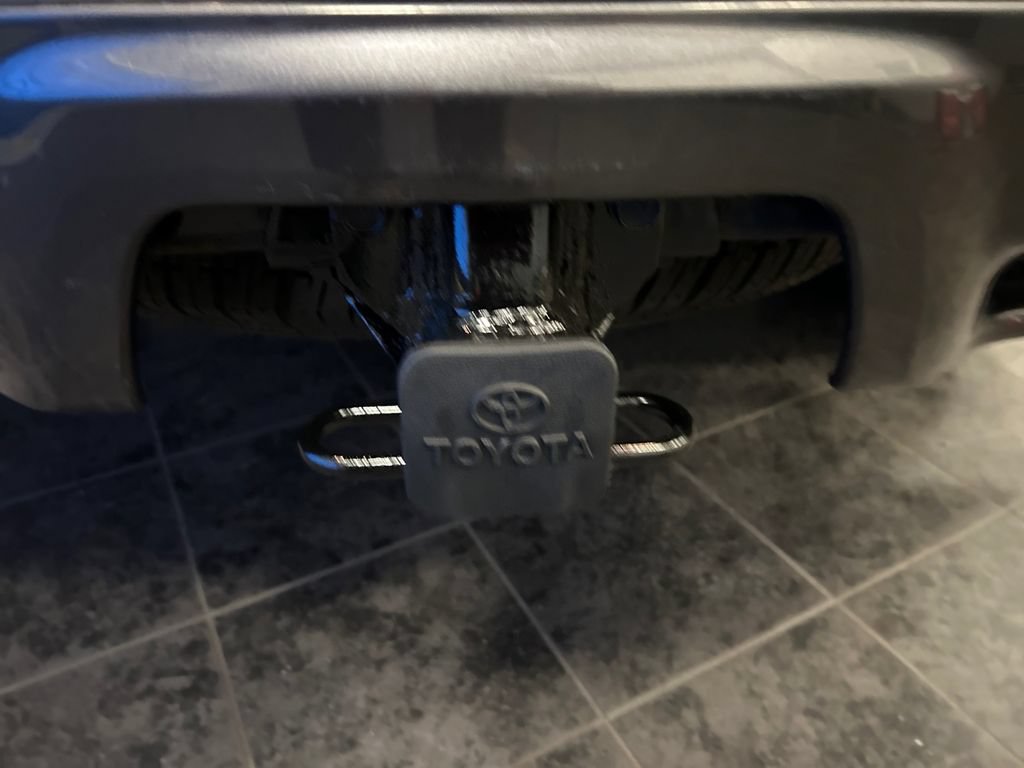Used 2020 Toyota 4Runner Limited AWD/4WD image 18