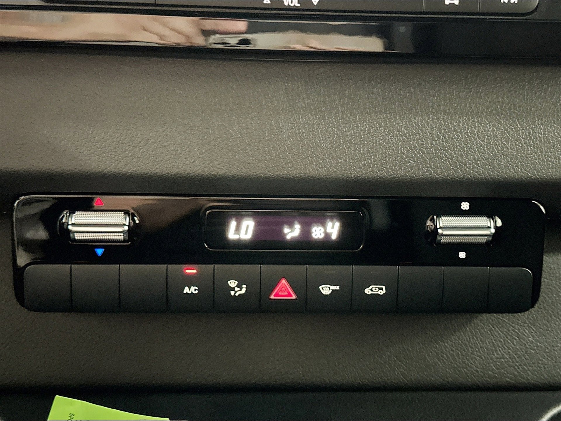 Used 2025 Mercedes-Benz Sprinter 2500 image 16