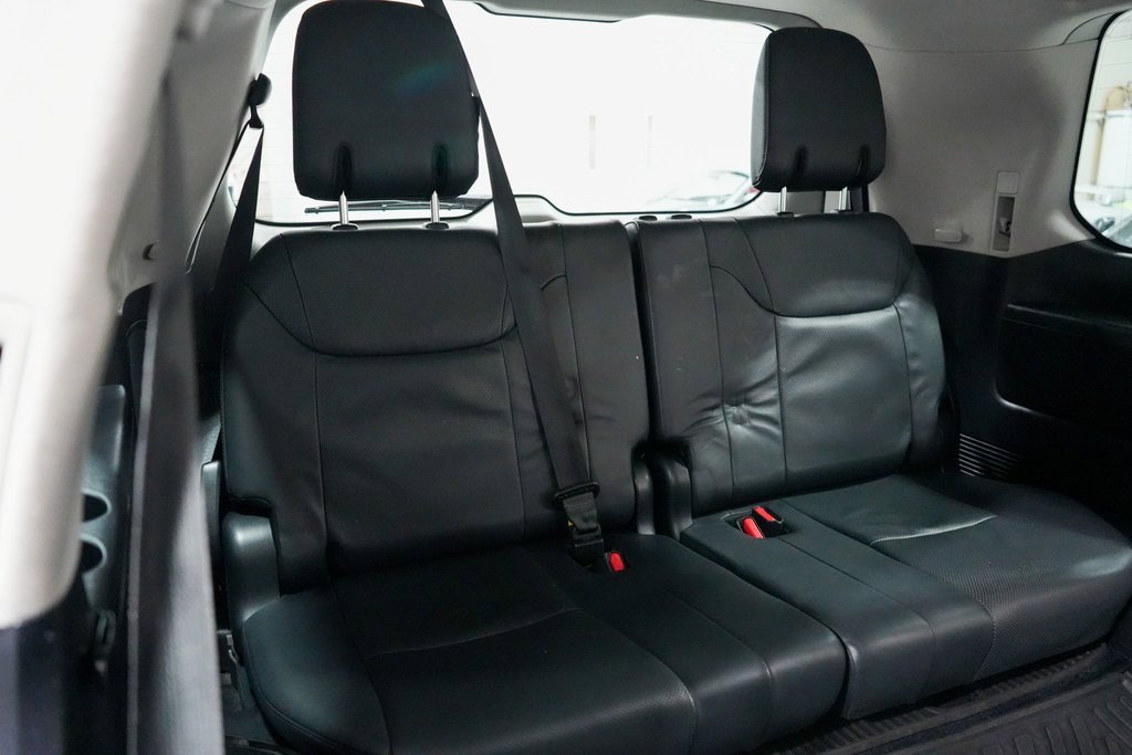 Used 2017 Lexus LX 570 4WD image 30