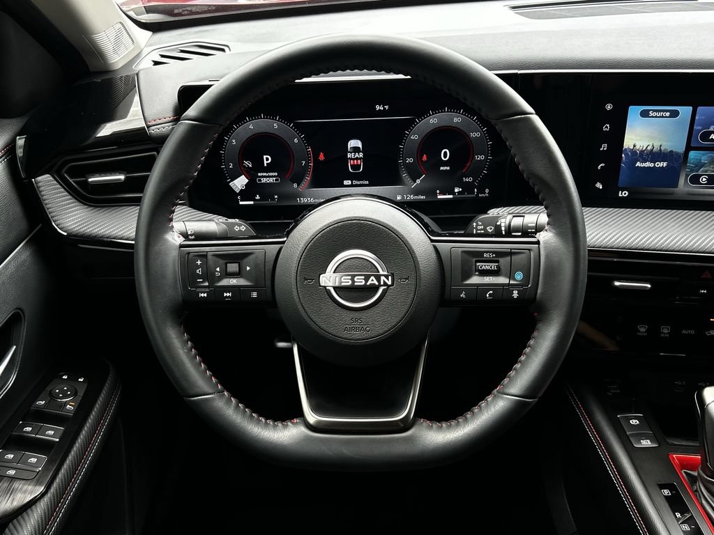 Used 2025 Nissan Kicks SR FWD image 14
