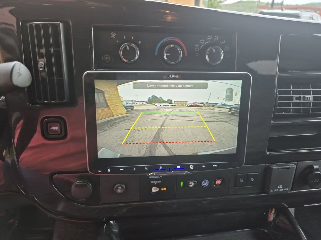 Used 2025 GMC Savana 2500 Extended w/ Driver Convenience Package RWD image 24