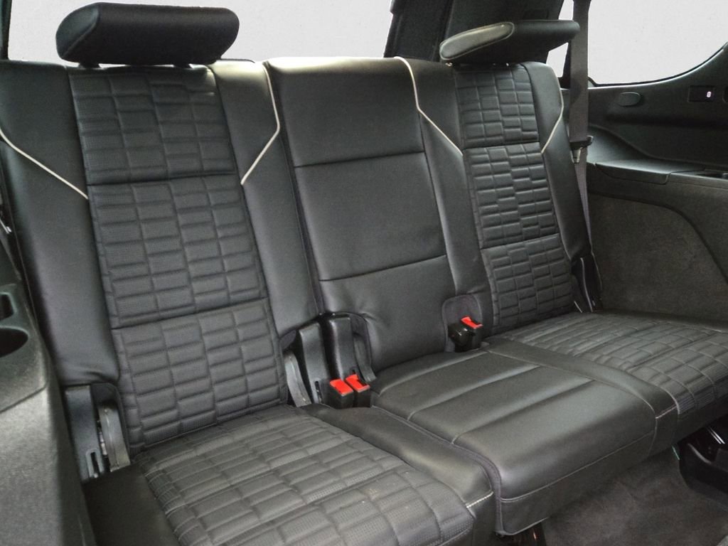 Certified 2024 Cadillac Escalade V w/ LPO, ONYX Package image 26