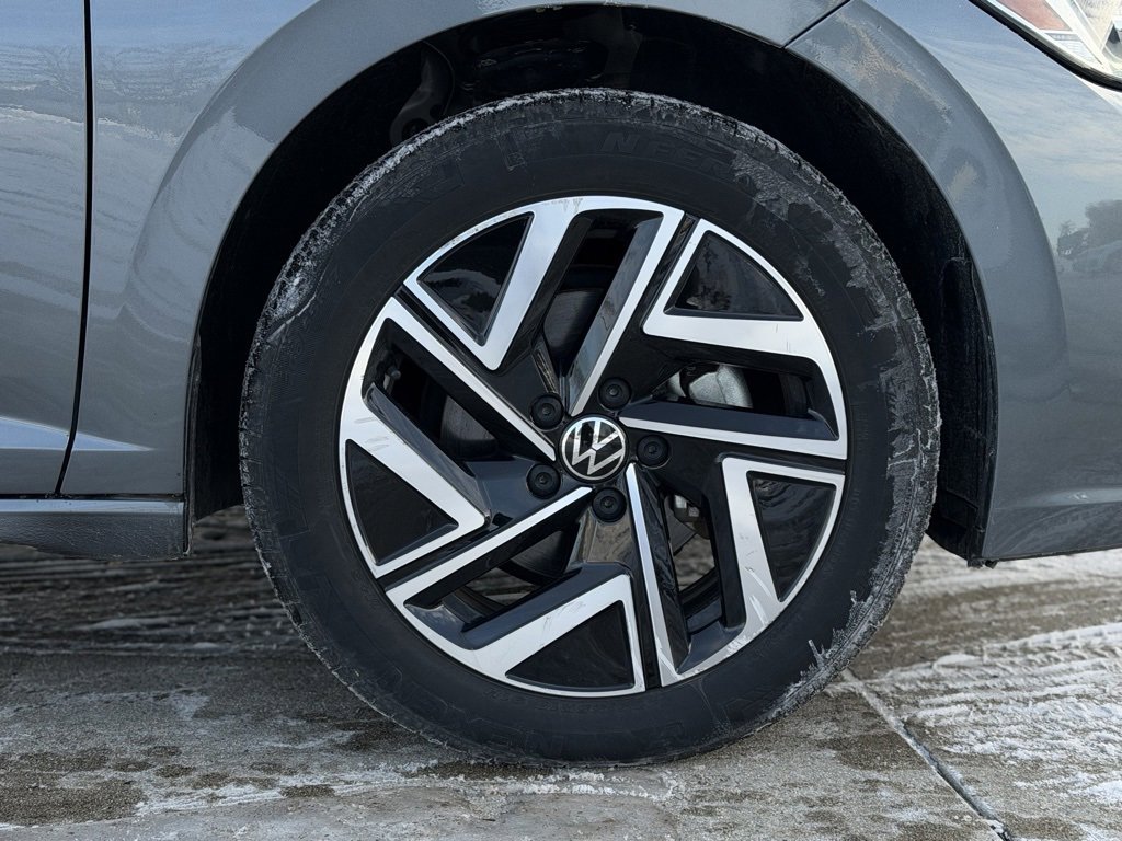 Used 2023 Volkswagen Jetta SEL image 8