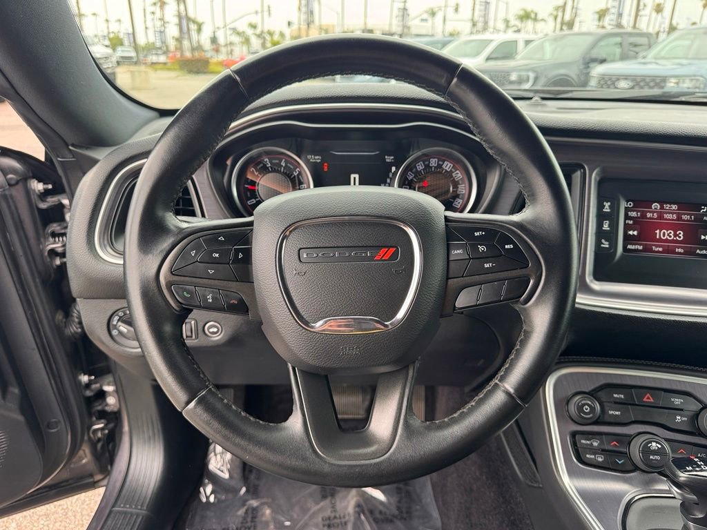 Used 2017 Dodge Challenger SXT RWD image 21