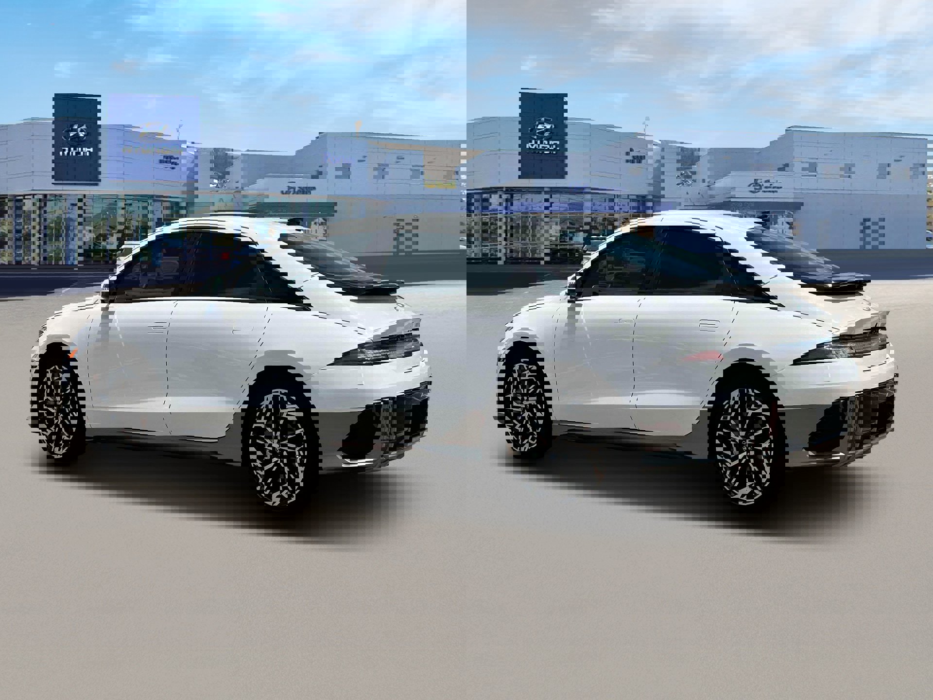 New 2025 Hyundai Ioniq 6 SEL image 4