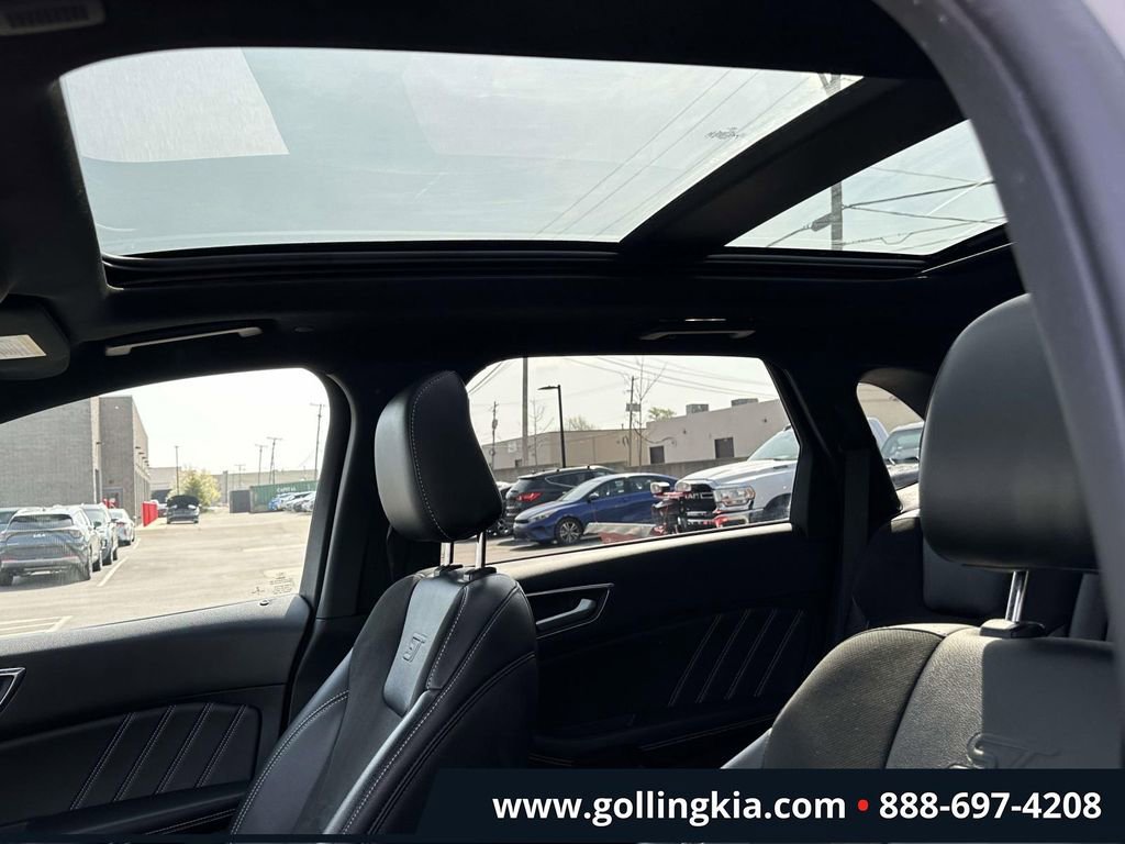 Used 2021 Ford Edge ST w/ Equipment Group 401A AWD/4WD image 19