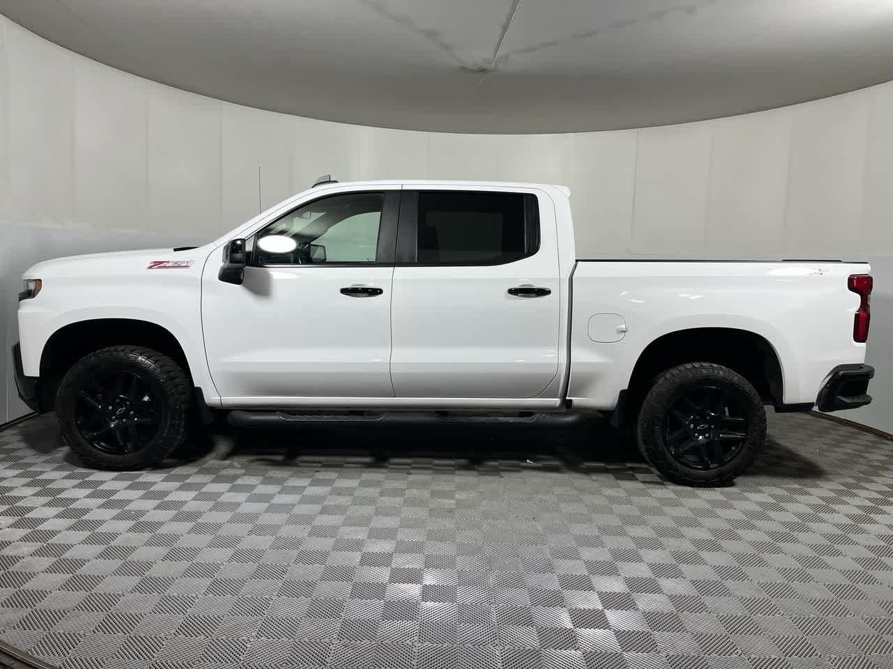 Used 2022 Chevrolet Silverado 1500 LT Trail Boss w/ Bed Protection Package AWD/4WD image 5