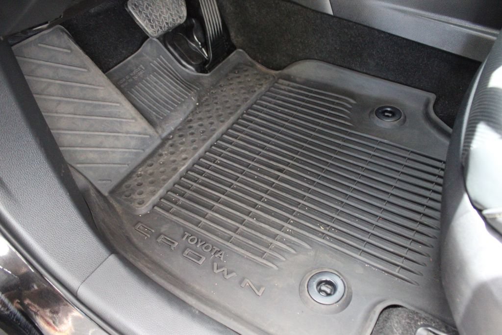 Certified 2025 Toyota Crown Signia AWD/4WD image 25