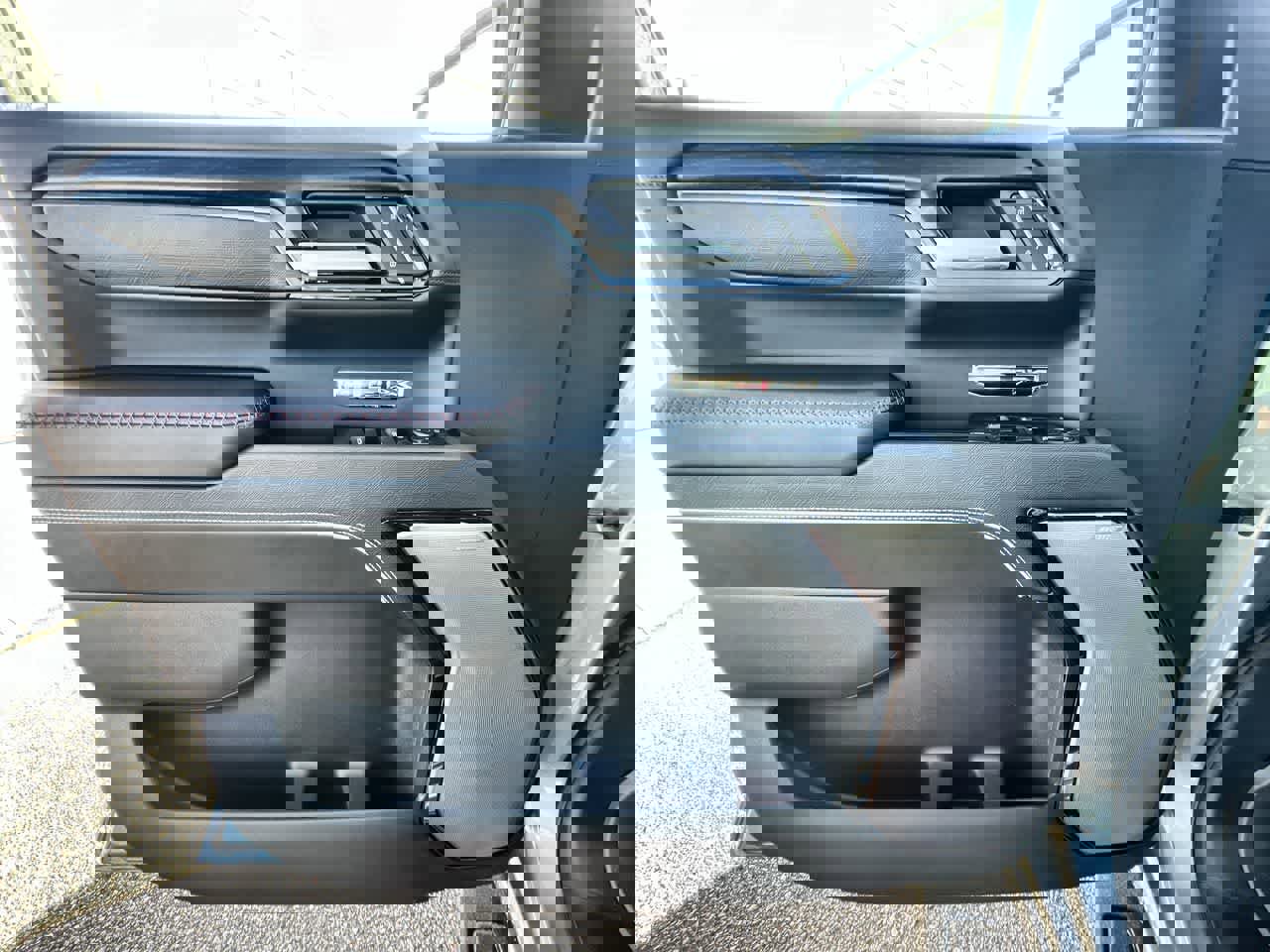 Used 2025 GMC Sierra 1500 AT4X image 23