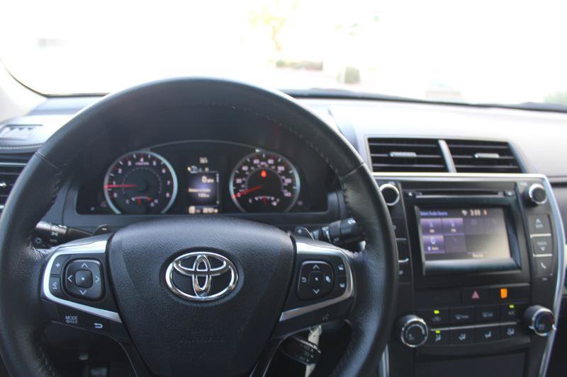 Used 2017 Toyota Camry SE FWD image 28
