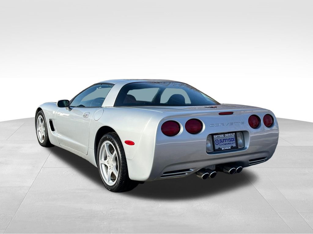 Used 2000 Chevrolet Corvette Coupe w/ Roof Pkg image 5